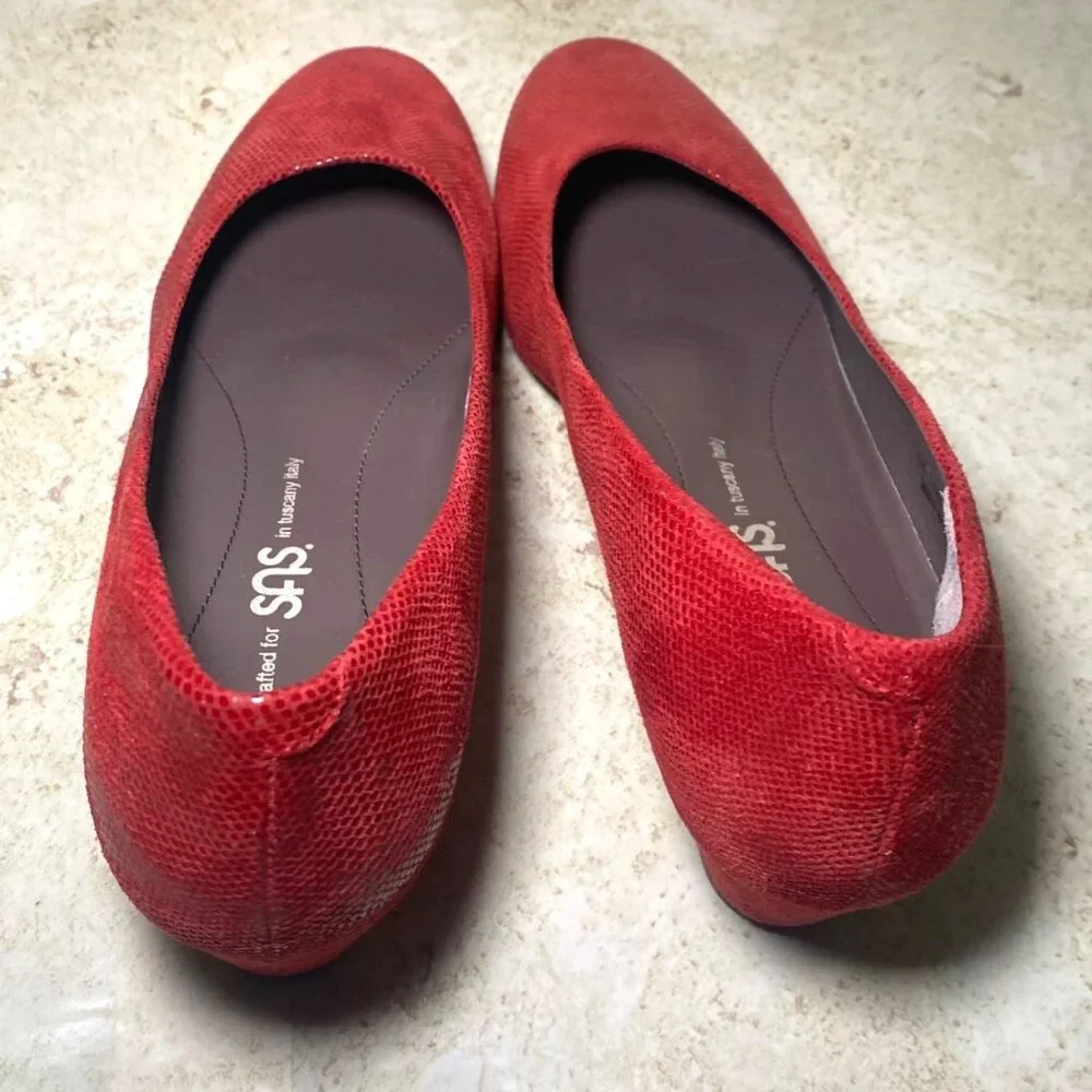SAS Womens Red Leather Wedge Low‎ Heel Shoes Professional Career Office